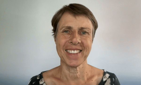 Read more about the article Sarah McCrum – Love Money Download